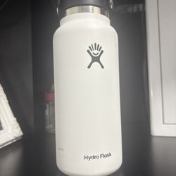32 Oz Hydro Flask Water Bottle 