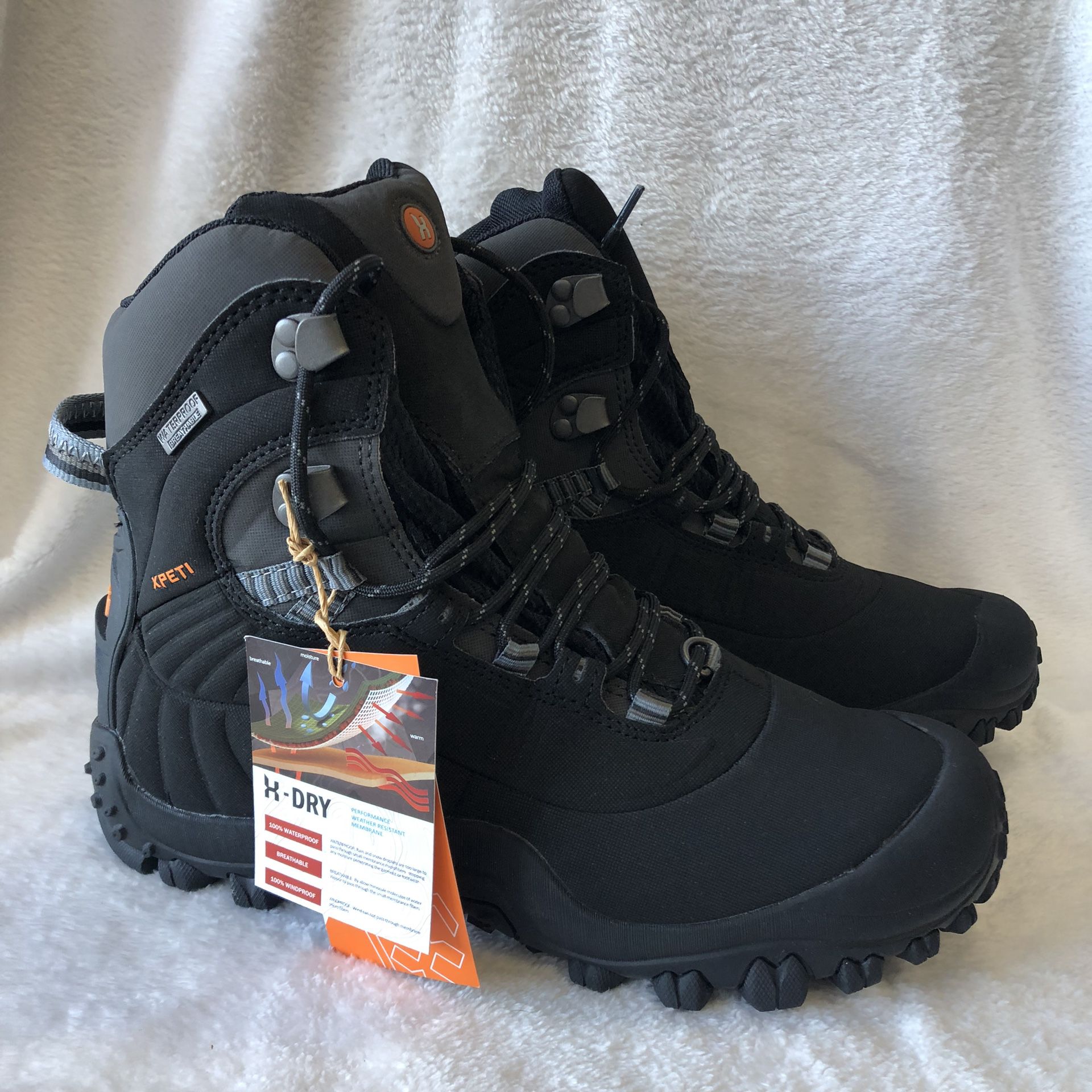 Men’s Hiking Boots - 9.5