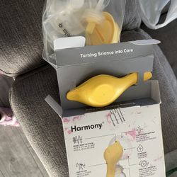 Madela Manual Breast Pump 