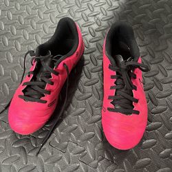 Girls Youth Soccer Shoes