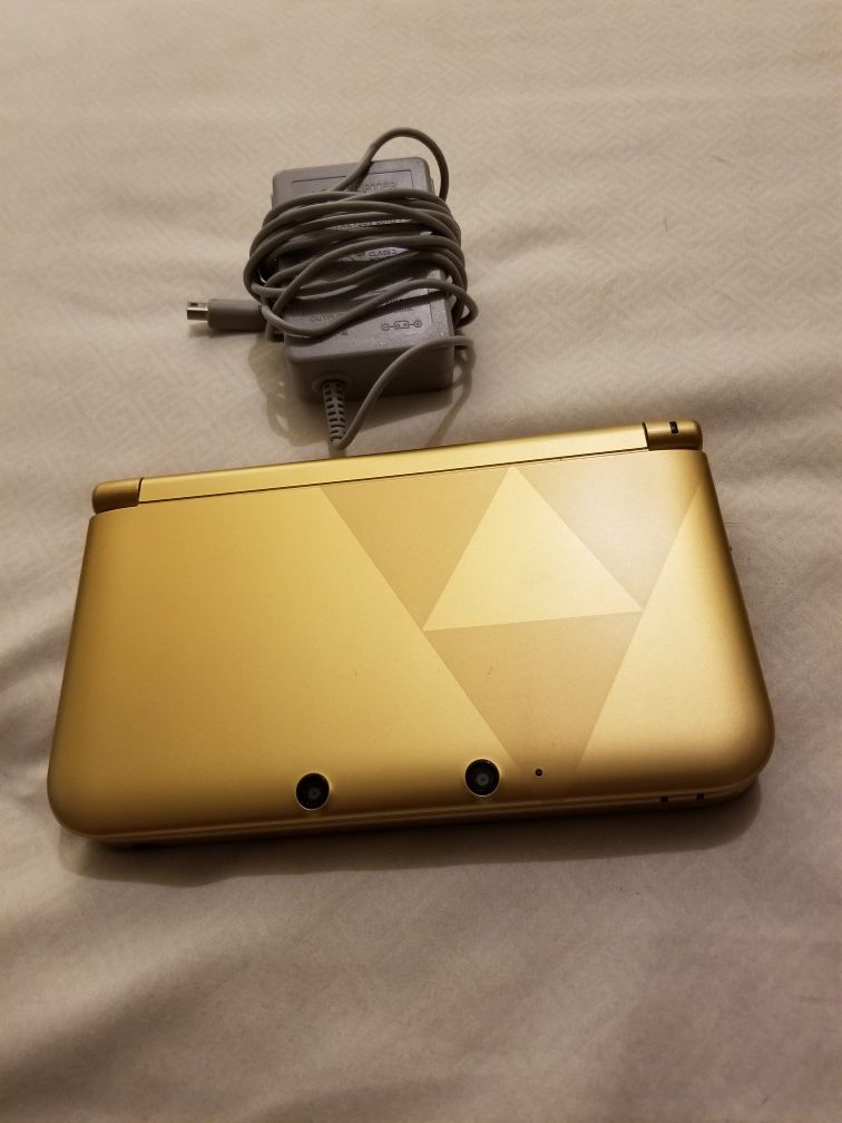 Link Between Worlds Nintendo Limited Edition. 3DS XL