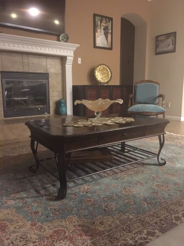 Coffee table with storeg and two side table