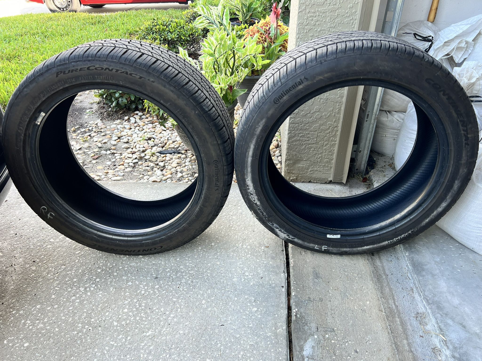 Used Continental Pure Contact Car Tires in Optimal Condition