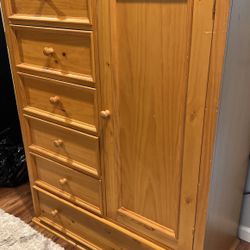 Queen PINE Wood Bed Set