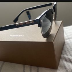  Burberry Sunglasses