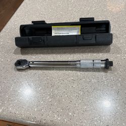 Pittsburgh Pro Click-Type Torque Wrench