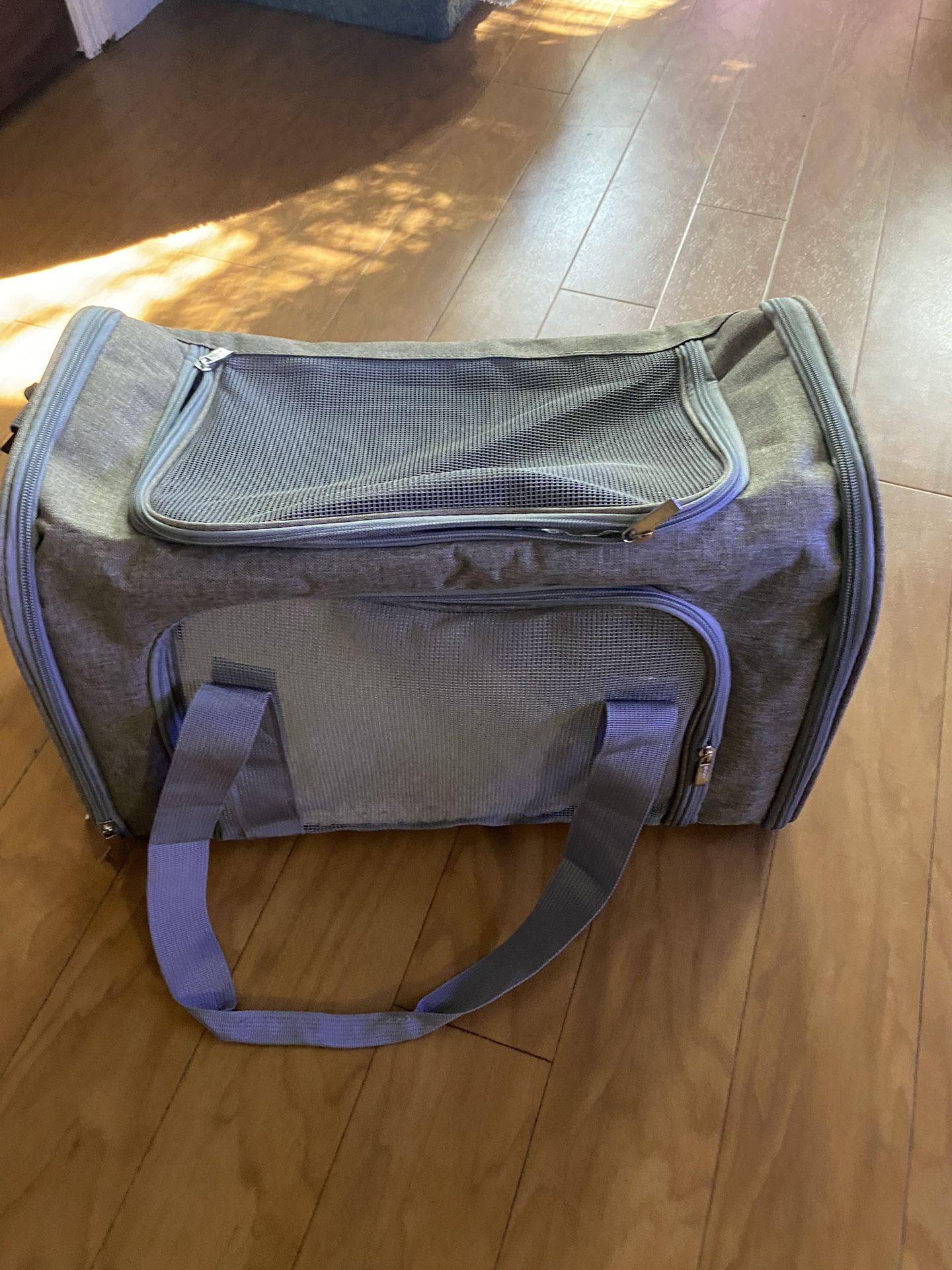 BRAND NEW DOG CARRIER