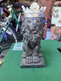 Lion Decor