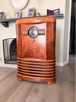 Vintage art deco Zenith Radio