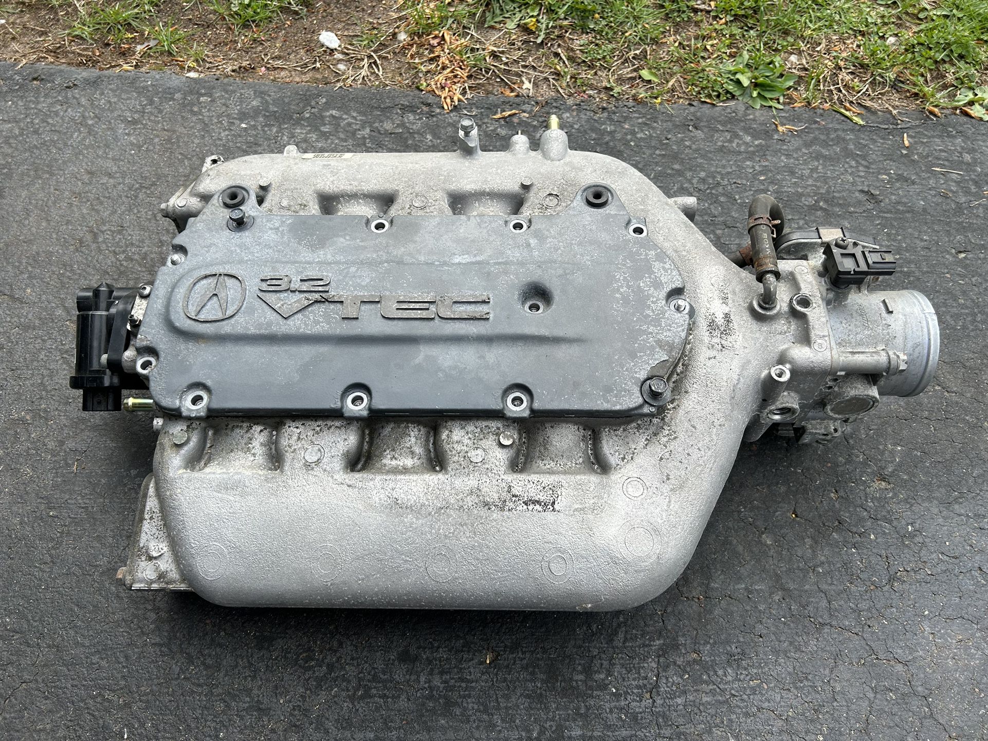 Acura TL Upper Intake Manifold/Throttle Body