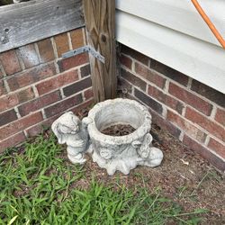 Cement plant holder