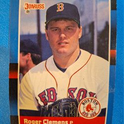 1988 DONRUSS ROGER CLEMENS RED SOX BASEBALL CARD #51 [NM]