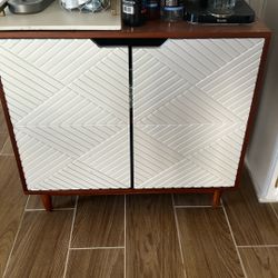 Accent Table