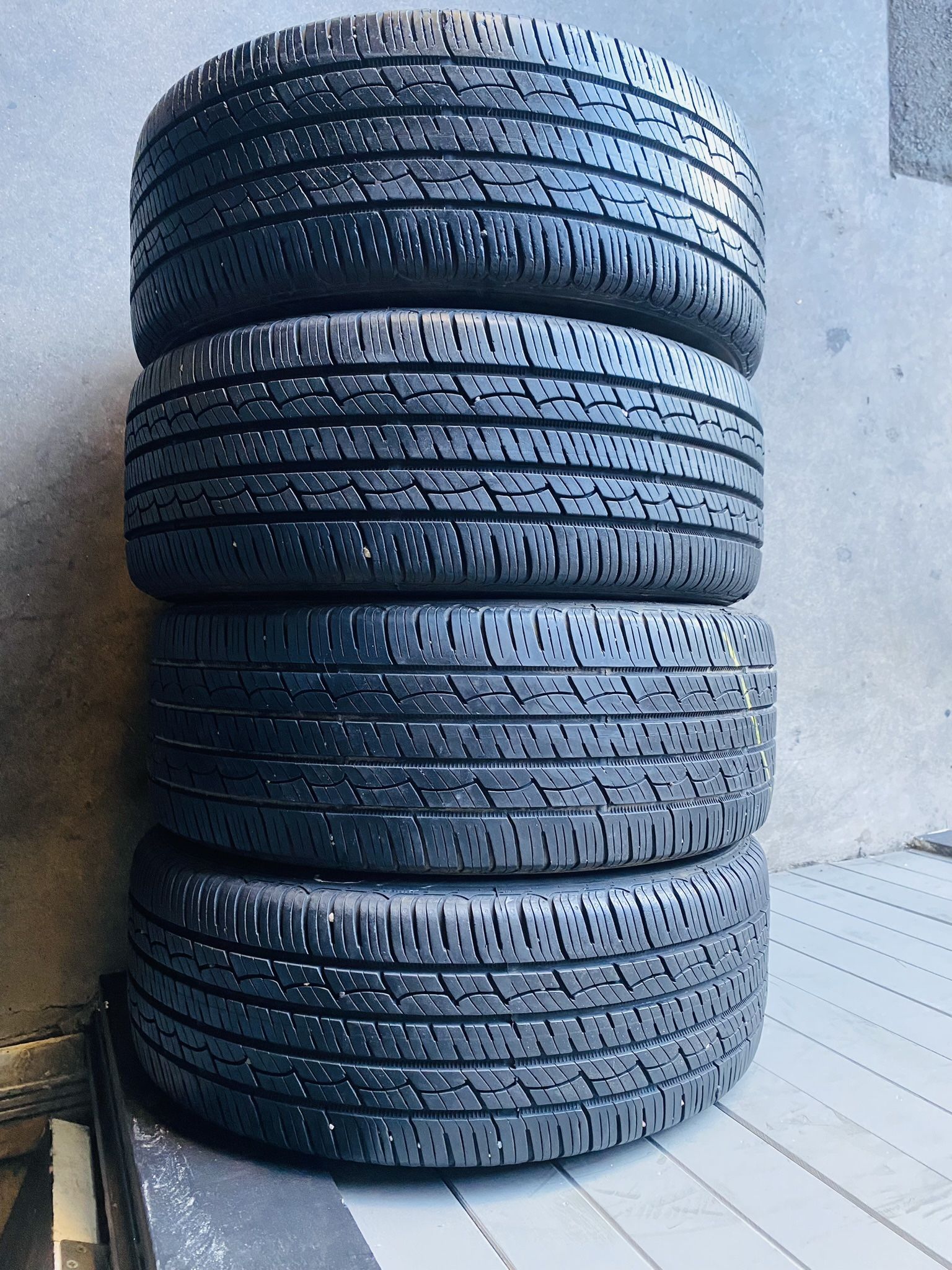 205/55R16 Marca Continental Usadas En Excelentes Condiciones De Vida