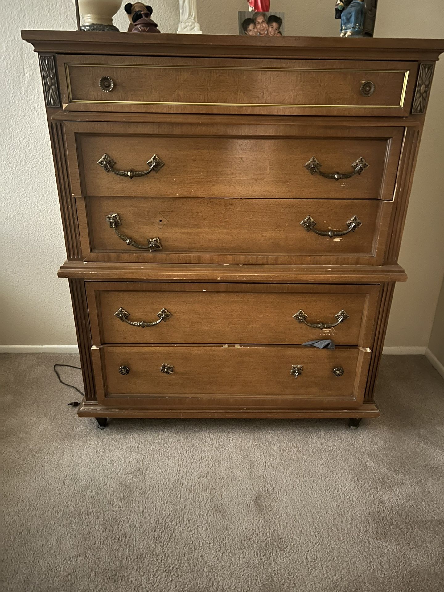 Dresser