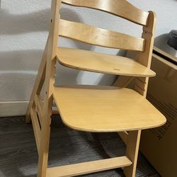 Hauck Alpha & Grow Along Adjustable Wooden High Chair