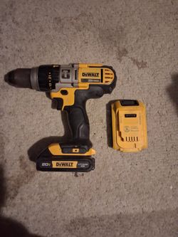 Dewalt drill and makita hammer drill for sale. Dewalt drill and makita hammer drill for sale.