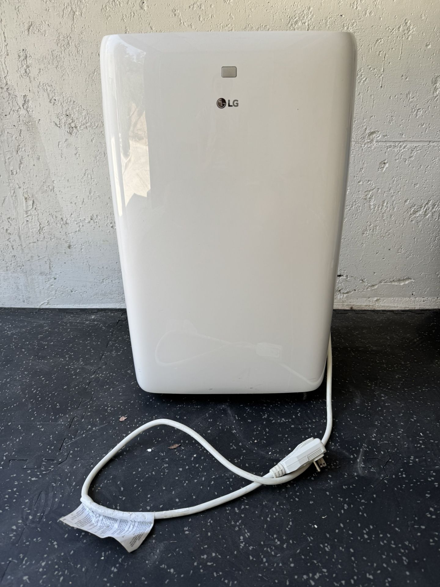 LG 7,000 BTU Portable Air Conditioner w/ Dehumidifier & Remote – Cools up to 300 Sq. Ft.
