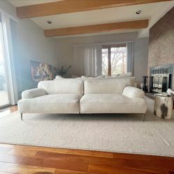white sofa 