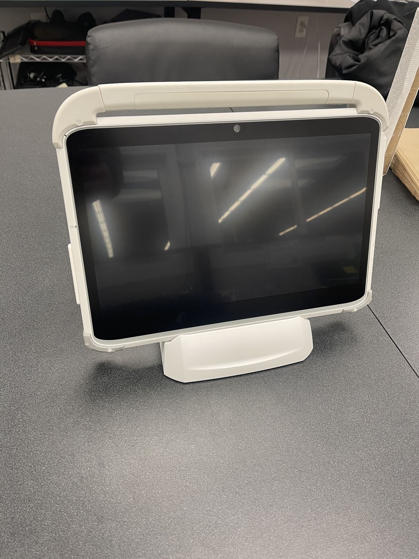 Windows DT-313 Mobile Tablet With Charging Cradle