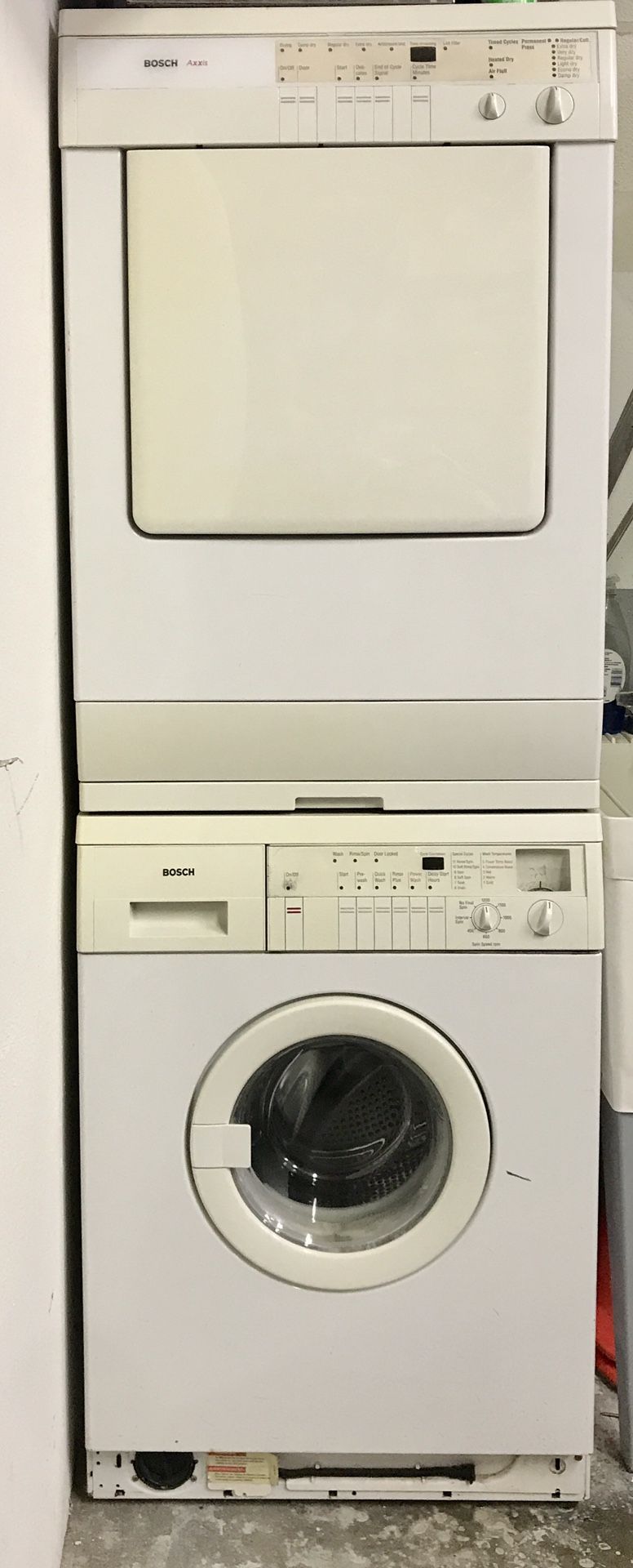 BOSCH Axxis Stackable Electric Washer & Dryer Set 220v