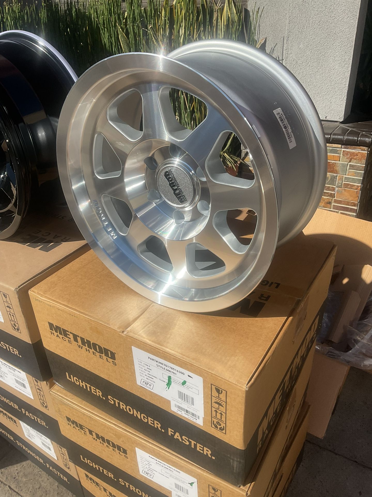 17”METHOD WHEELS MACHINED FORD 6 Lug for Sale in Chula Vista, CA - OfferUp