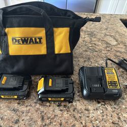 Dewalt 20V Batteries And Charger