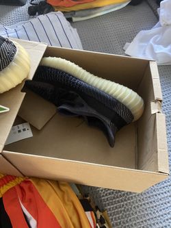 Yeezy Boost 350 Carbor
