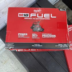 Milwaukee Track Saw, Track 