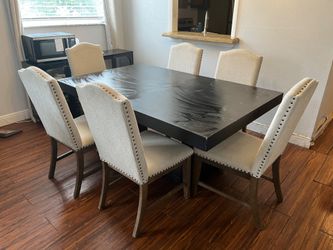 Solid Wood Dining Table – Free