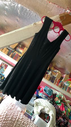 Women’s Pretty Black Dress (size 14)