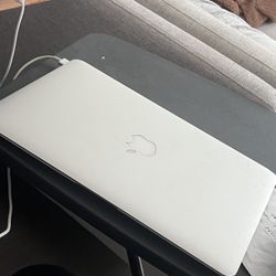 Mac Book Air