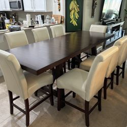 FOR SALE: Used Extendable Dining Table with 8 Chairs – Seats Up to 8!