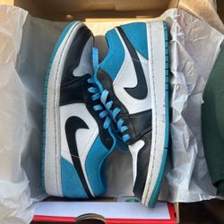 Jordan 1 Low SE “Laser Blue”