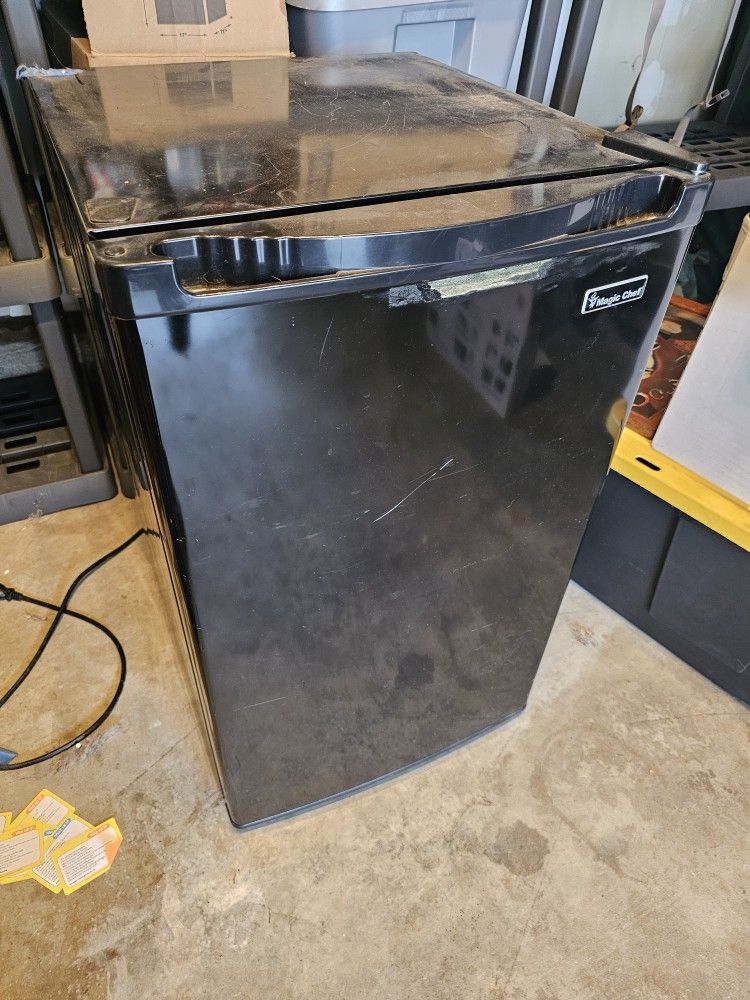 Mini Fridge $55