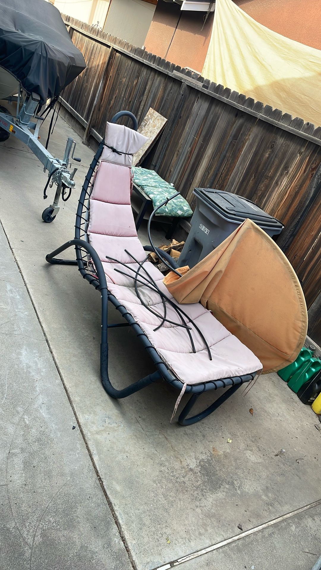 Free Swimming Pool Lounge Chair