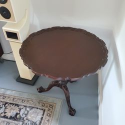 Hitchcock Pie Crust Table
