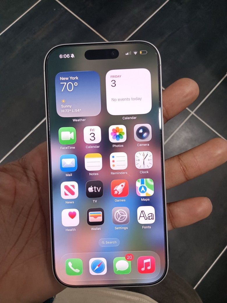 iPhone 17