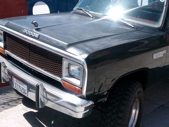 1986 Dodge W100