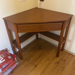 Corner Desk