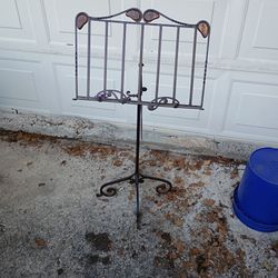 Iron music / book stand