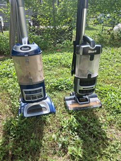 NICE SHARK  BAGLESS VACUUMS