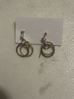 Circle hangy earrings