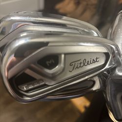 Titleist T-300 Irons