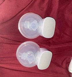 Mom cozy hand free breast pump