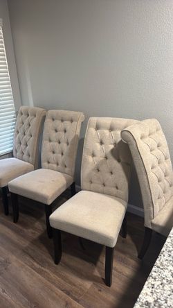 4 Dining Chairs