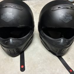 2x Harley Helmets 