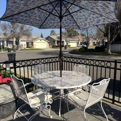 Beautiful Vintage Patio Set
