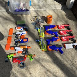 17 Nerf Guns + Ammo