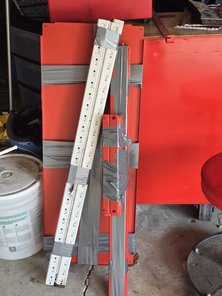 Read!! Metal 4 Shelves Unit